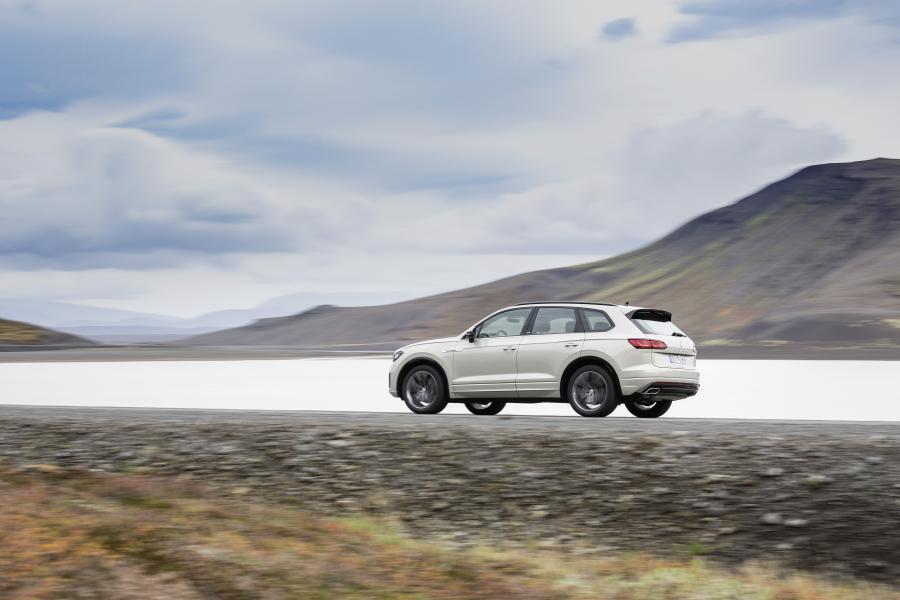  Volkswagen Touareg R-Line One Million 2019 года  (фото 13 из 30)